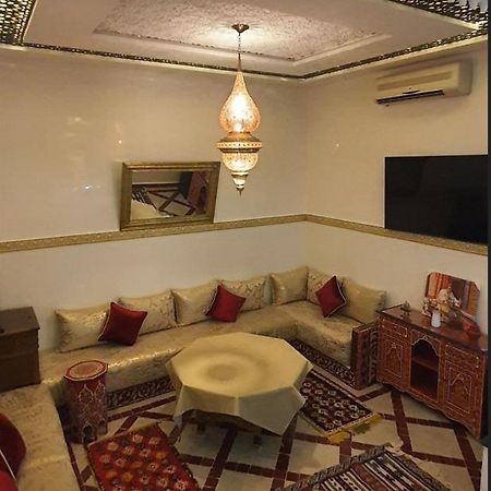 Quarya Assiyahia - Riad Camilia- Maison Entiere Avec Piscine Marrakesh Bagian luar foto