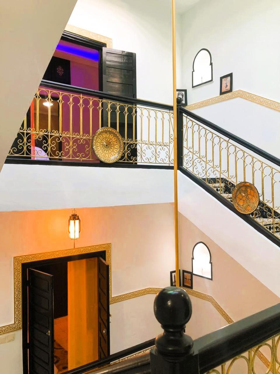 Quarya Assiyahia - Riad Camilia- Maison Entiere Avec Piscine Marrakesh Bagian luar foto