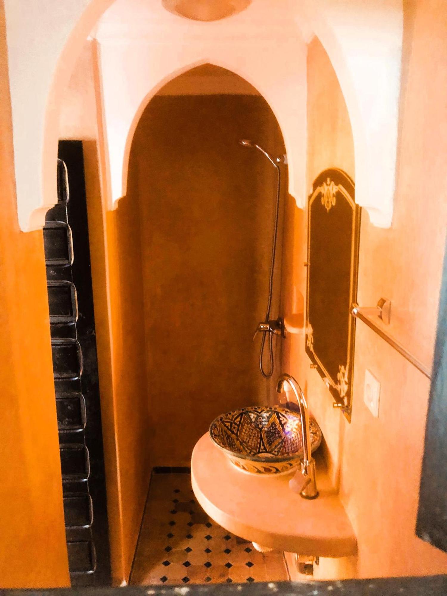 Quarya Assiyahia - Riad Camilia- Maison Entiere Avec Piscine Marrakesh Bagian luar foto